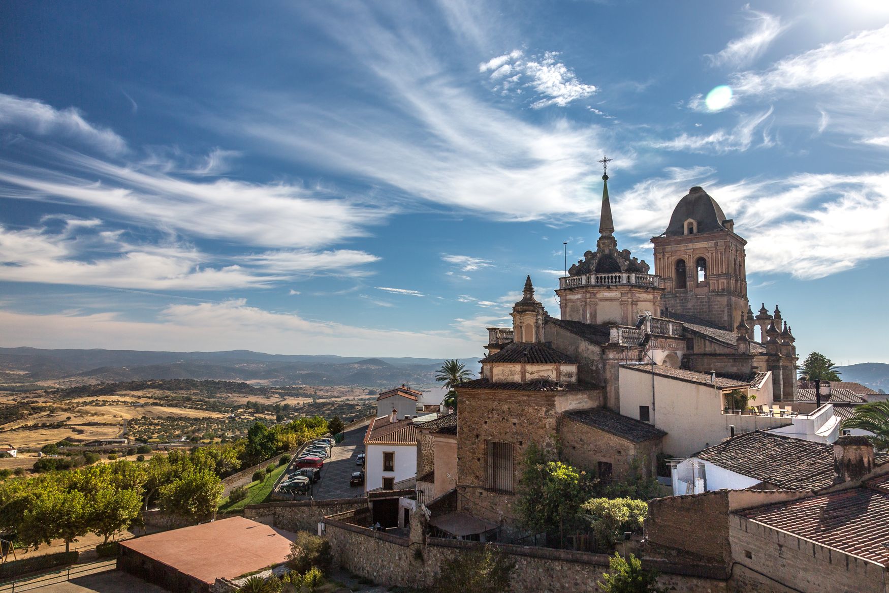 pueblos-bonitos-españa-semana-santa-holiday