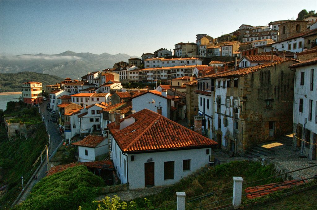 pueblos-bonitos-españa-semana-santa